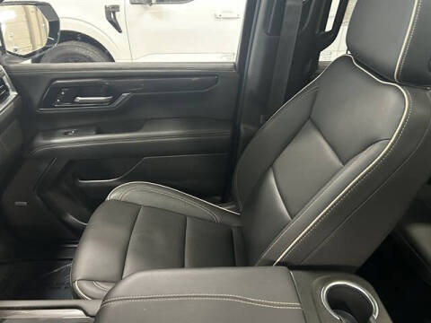 2025 GMC Yukon XL Elevation