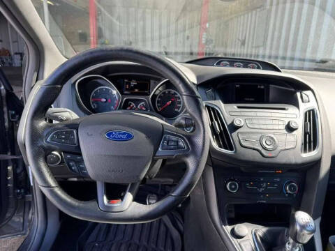 2017 Ford Focus ST