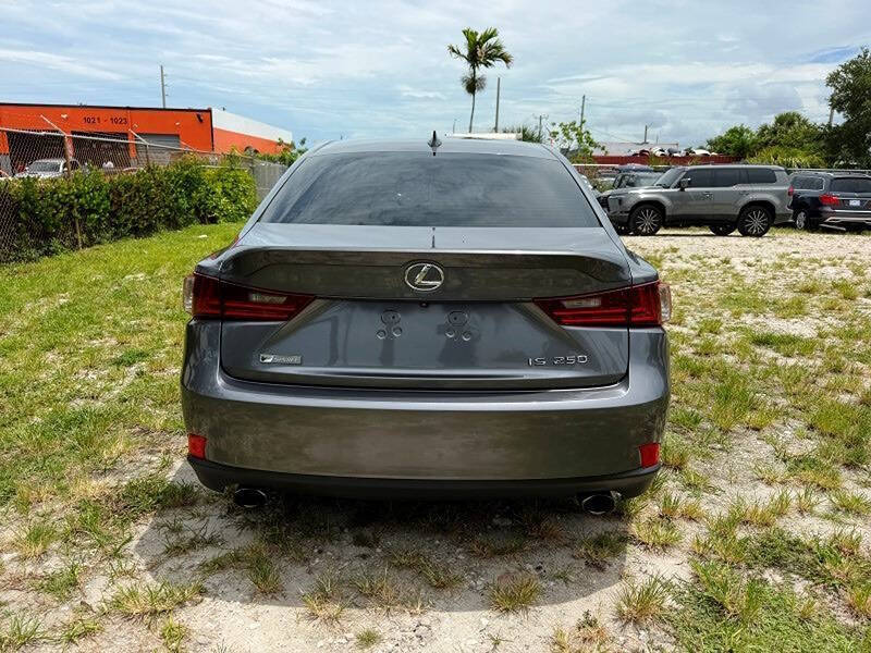 2015 Lexus IS 250 Crafted Line