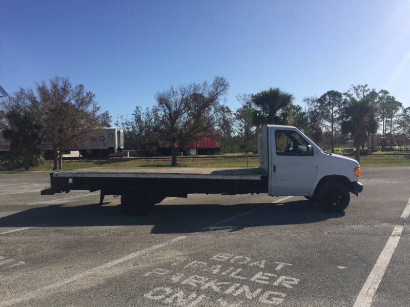 2002 Ford E-Series E-450 SD