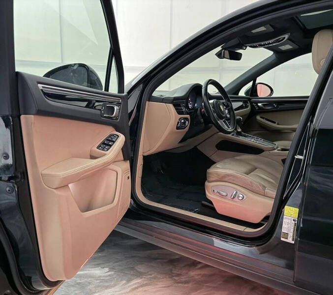 2020 Porsche Macan