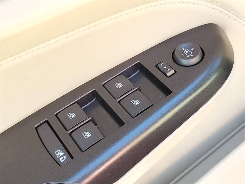 2013 Cadillac SRX Performance Collection