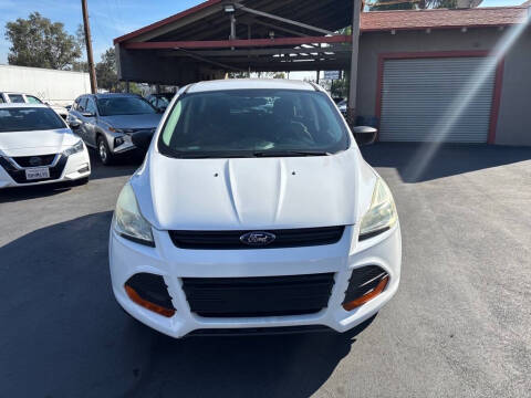 2015 Ford Escape S