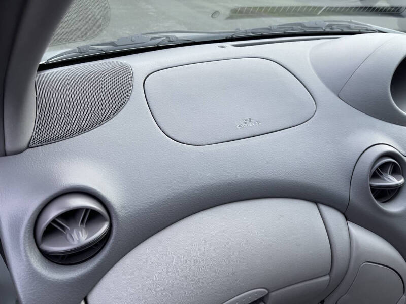 2000 Toyota Platz Echo