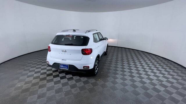 2022 Hyundai Venue SEL