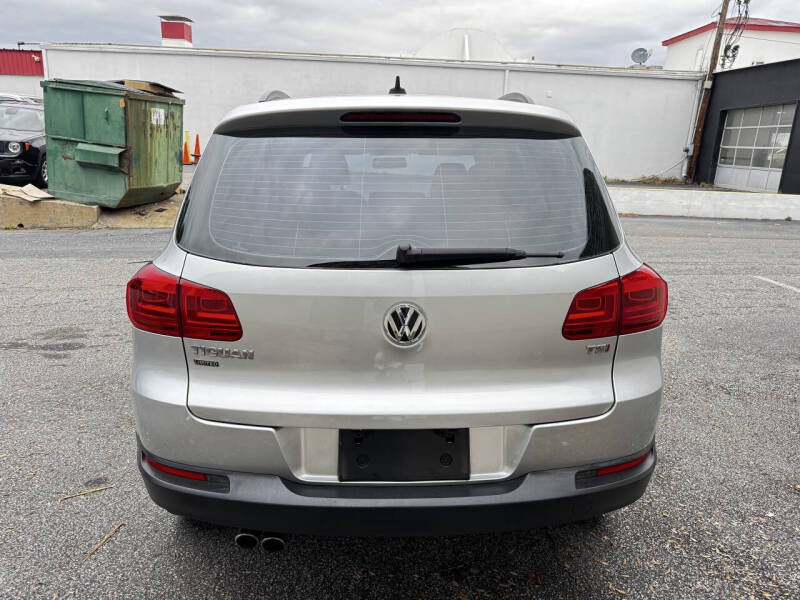 2018 Volkswagen Tiguan Limited 2.0T