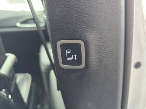 2023 Chrysler Pacifica Plug-In Hybrid Limited