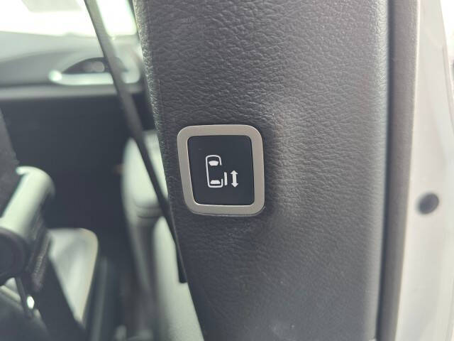 2023 Chrysler Pacifica Plug-In Hybrid Limited