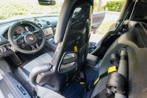 2024 Porsche 718 Cayman GT4 RS