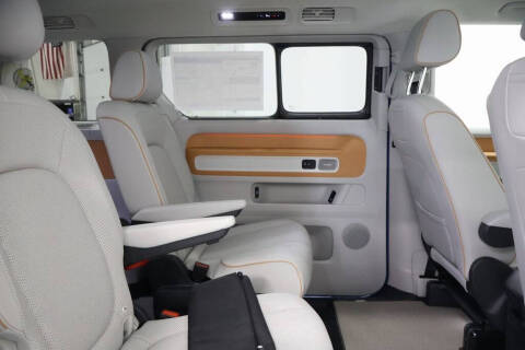 2025 Volkswagen ID. Buzz Pro S Plus 4Motion