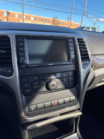 2011 Jeep Grand Cherokee Laredo