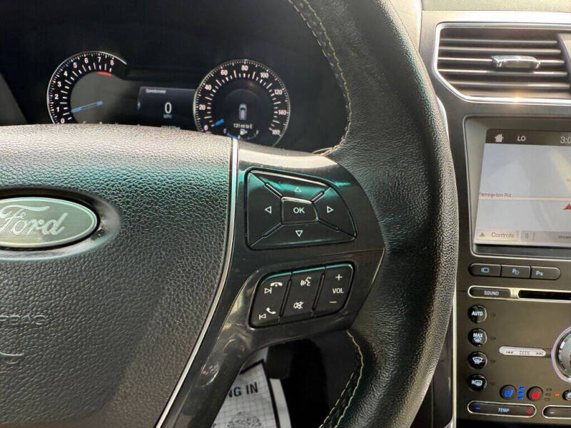 2017 Ford Explorer Platinum