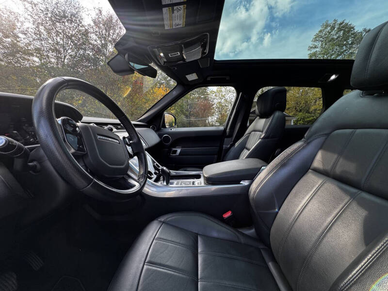 2020 Land Rover Range Rover Sport SE