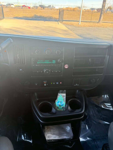 2023 Chevrolet Express 2500