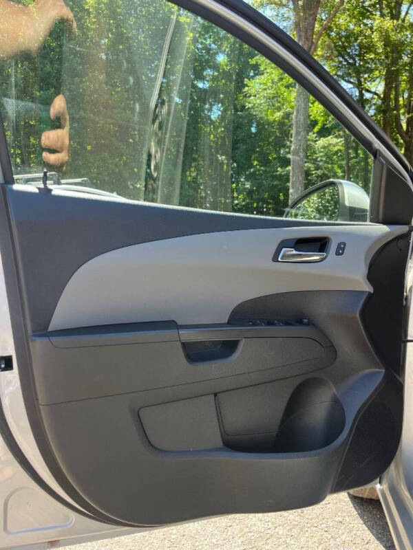 2014 Chevrolet Sonic LT Auto