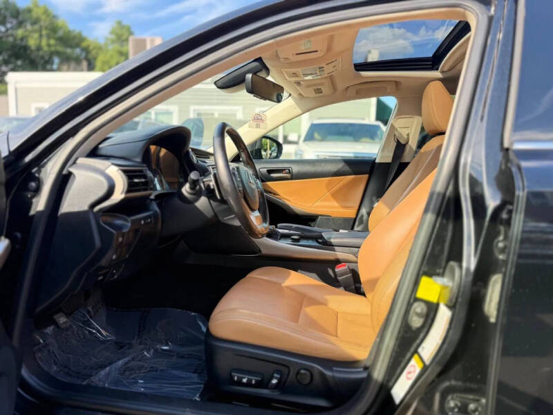2017 Lexus IS 300