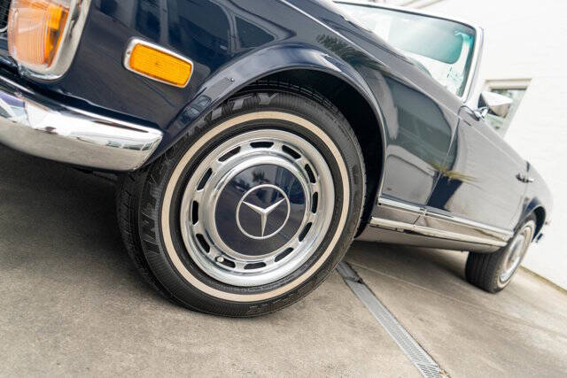 1971 Mercedes-Benz 280-Class 4