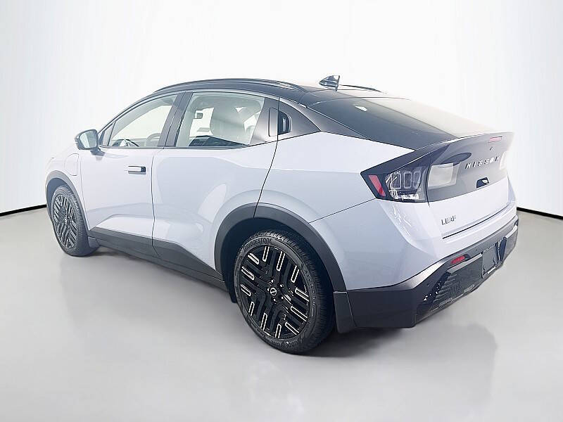 2026 Nissan LEAF Platinum+