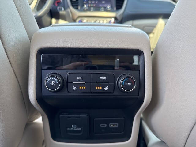 2023 GMC Acadia Denali