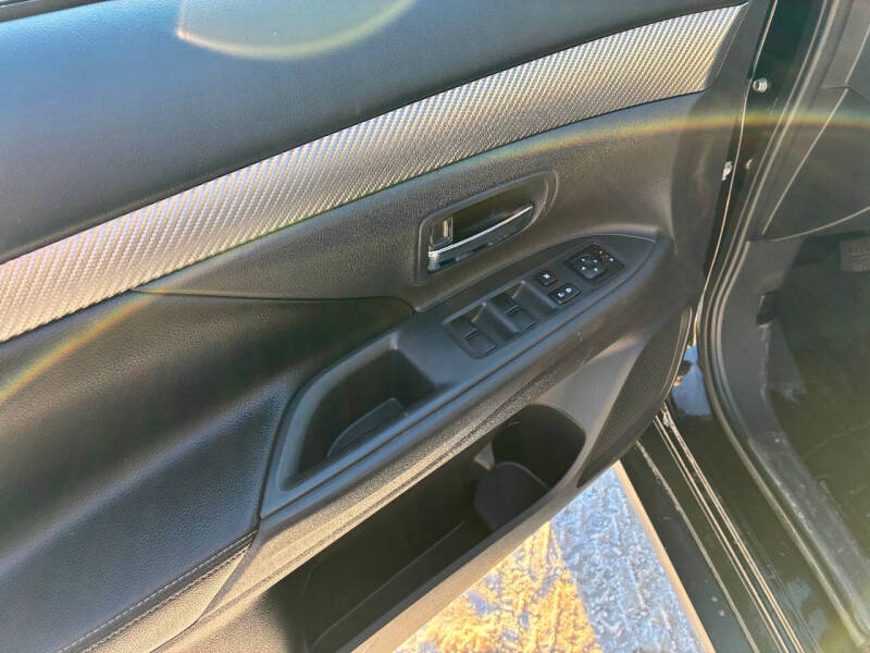 2015 Mitsubishi Outlander SE