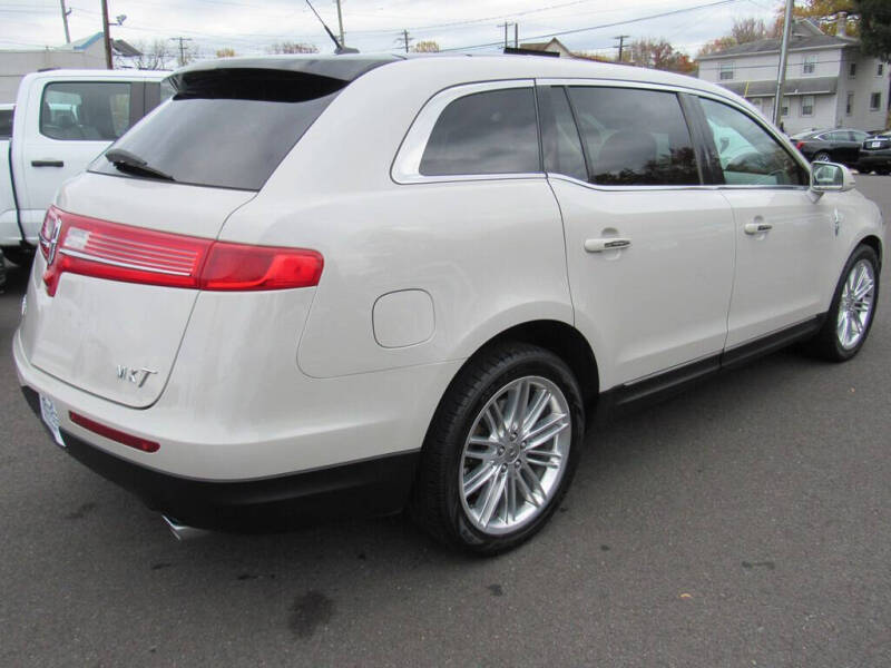 2019 Lincoln MKT