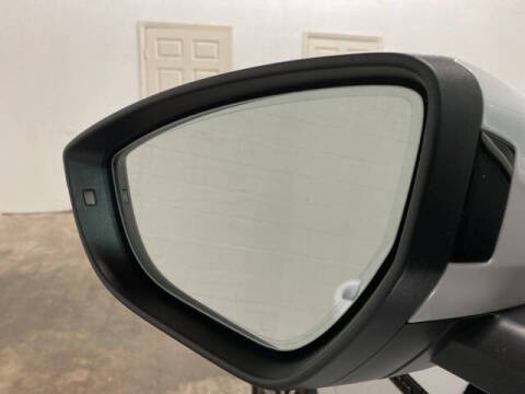 2024 Audi Q8 e-tron quattro Premium Plus