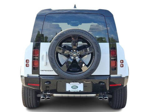 2025 Land Rover Defender 110 P500 X-Dynamic SE