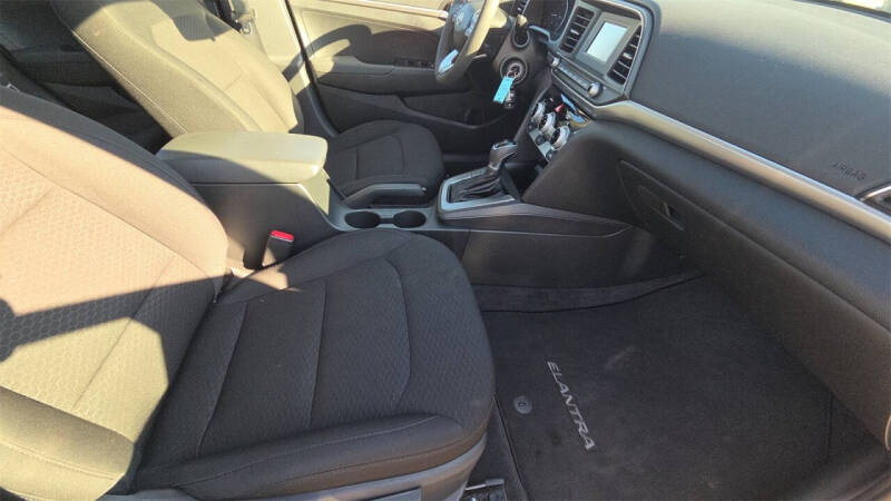 2019 Hyundai Elantra