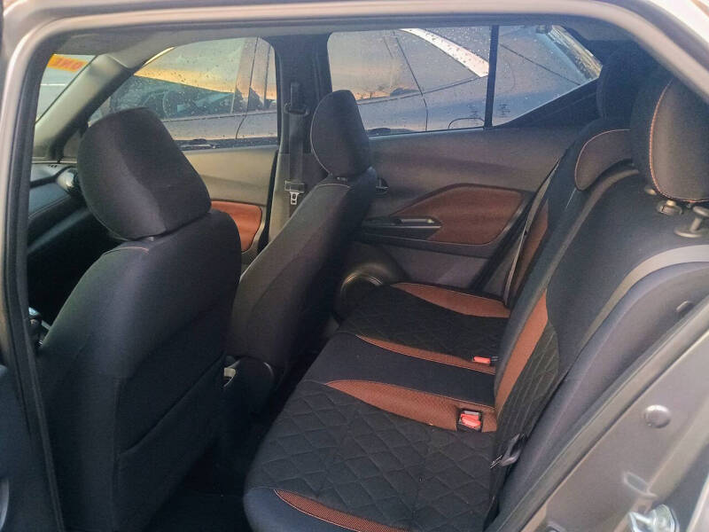 2018 Nissan Kicks SR