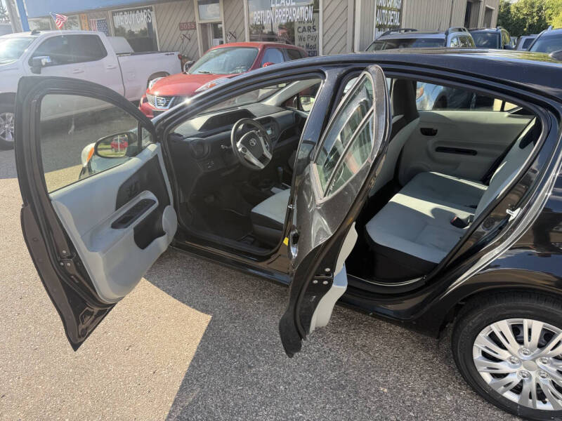 2014 Toyota Prius c One
