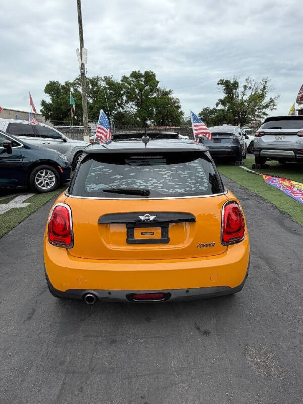 2017 MINI Hardtop 2 Door Cooper