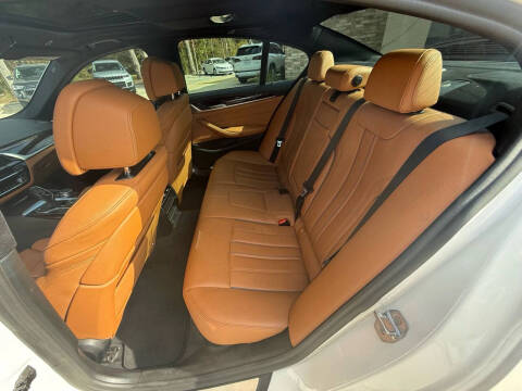 2019 BMW 5 Series 530i