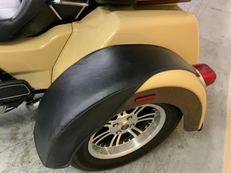 2014 Harley-Davidson FLHTCUTG TRI GLIDE