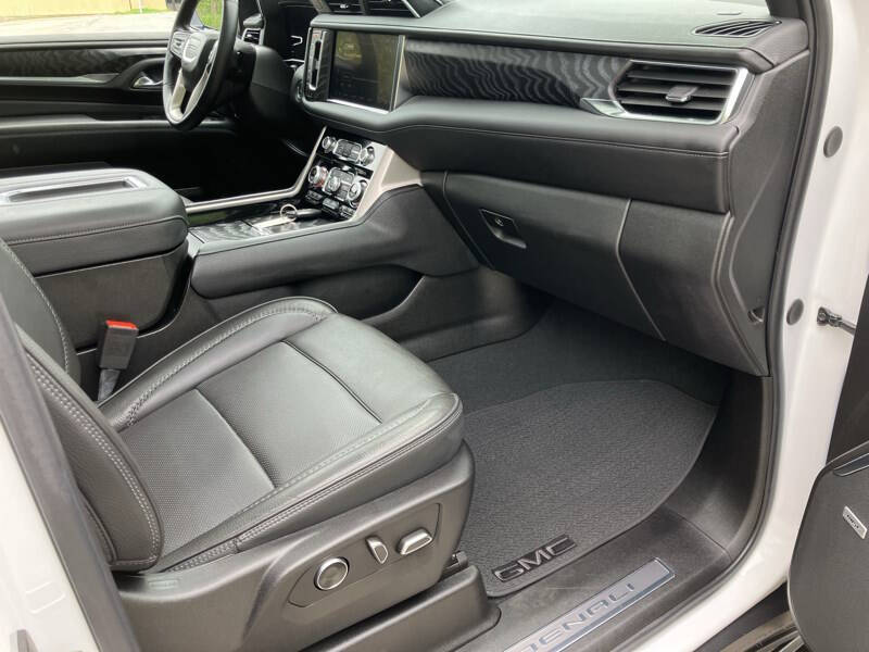 2023 GMC Yukon Denali