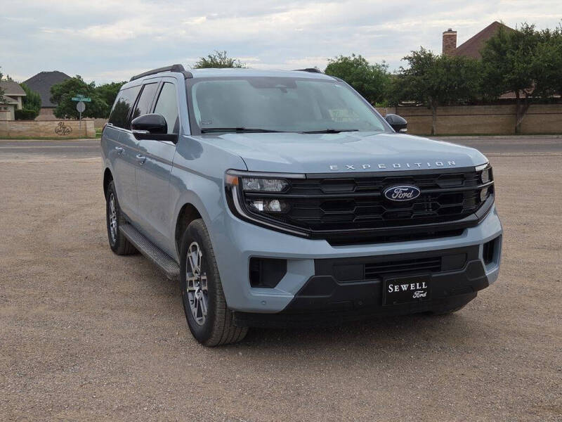 2026 Ford Expedition MAX Active