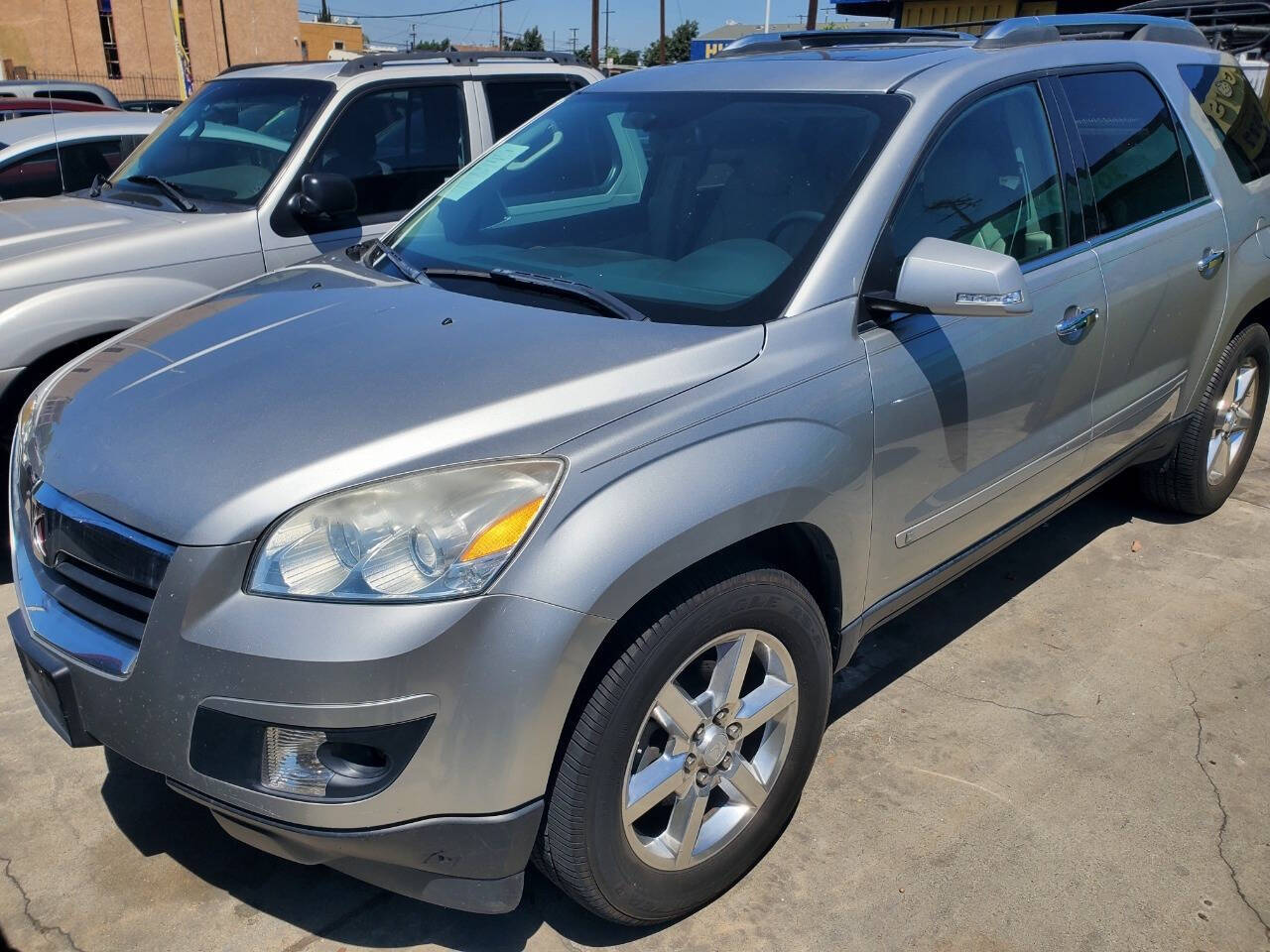 2008 Saturn Outlook for sale at Del Fresno Motors in Los Angeles, CA