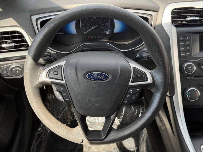 2015 Ford Fusion Hybrid S