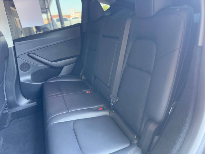 2023 Tesla Model Y Performance