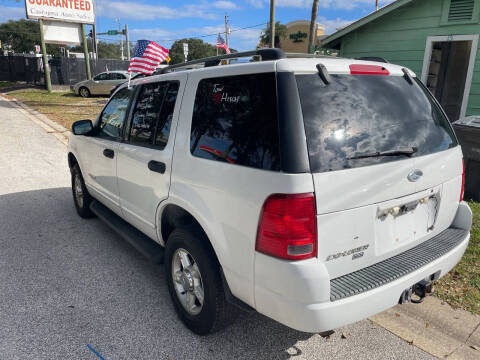 2004 Ford Explorer XLT