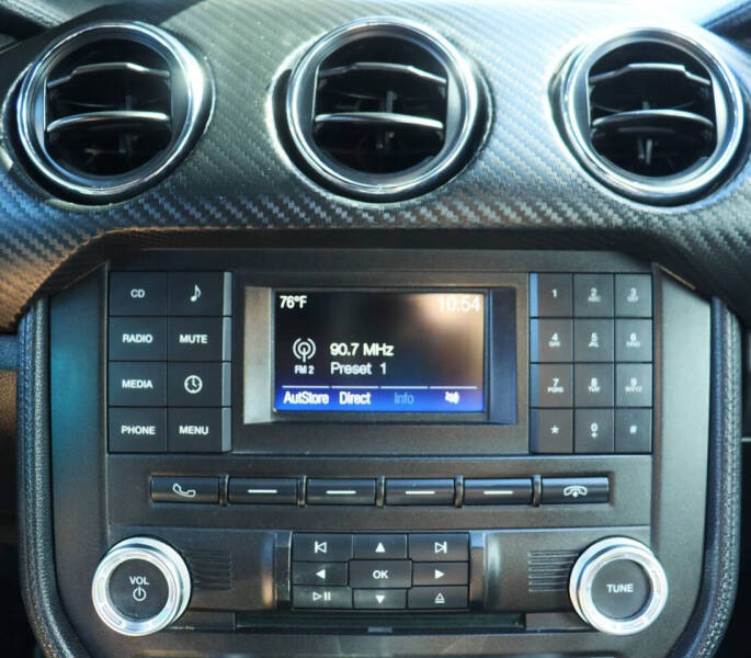 2017 Ford Mustang V6