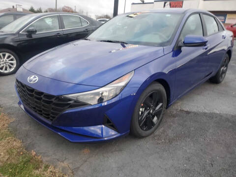 2023 Hyundai Elantra Hybrid for sale at TRAIN AUTO SALES & RENTALS in Taylors SC