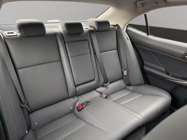 2018 Lexus IS 300