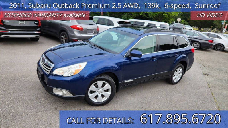 2011 Subaru Outback Premium's photo