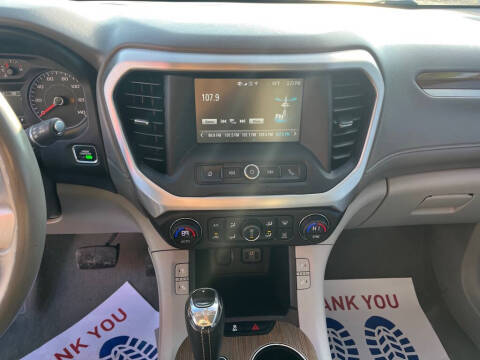 2017 GMC Acadia SLE-2