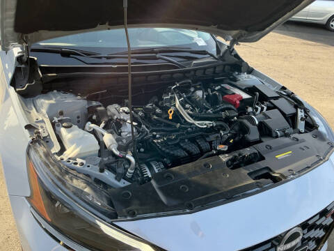 2024 Nissan Altima 2.5 SR