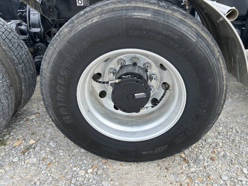 2020 Peterbilt 579 Road Tractor