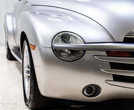 2004 Chevrolet SSR LS