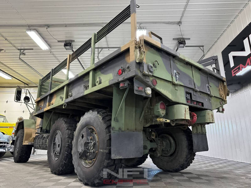 1990 AM General M35A2