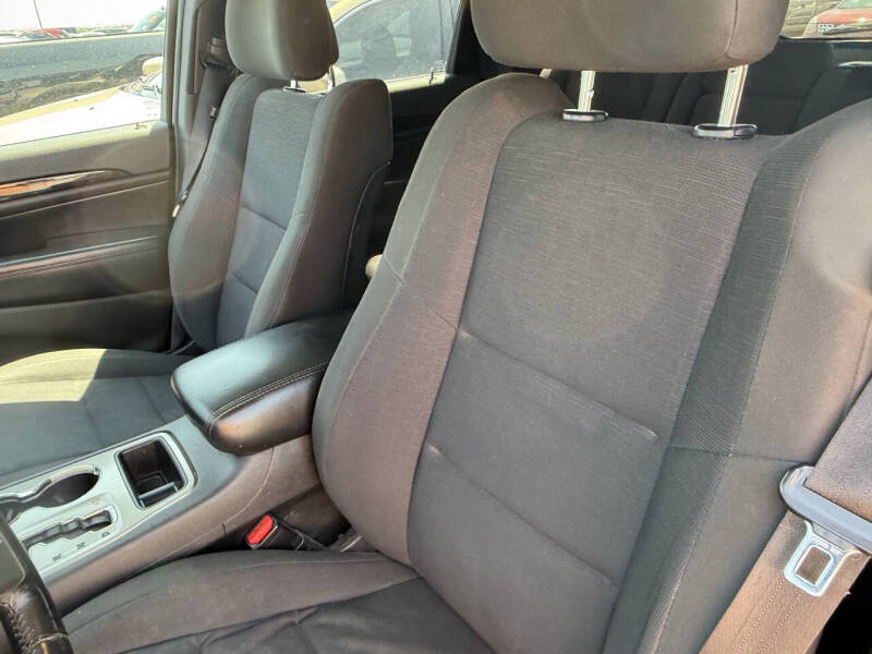 2012 Jeep Grand Cherokee Laredo