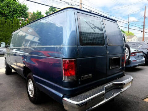 2014 Ford E-Series E-350 SD
